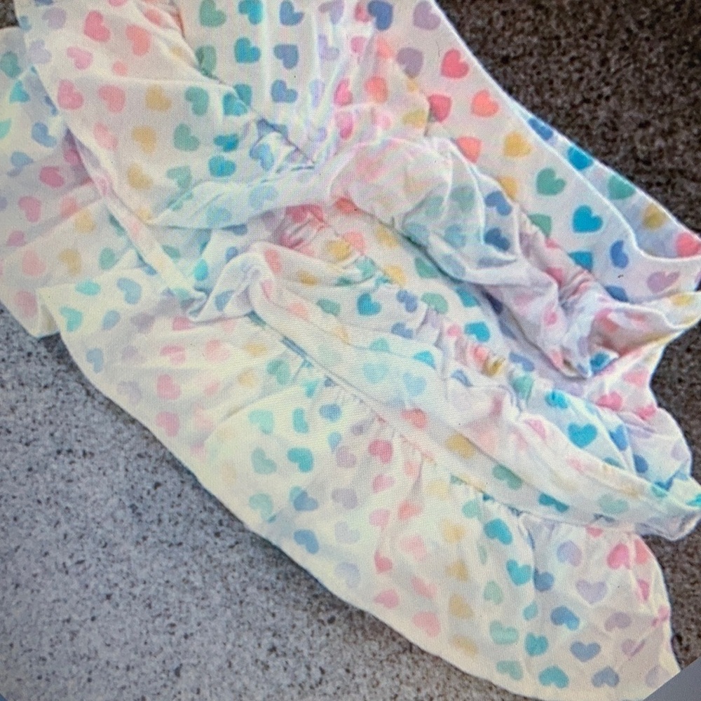 Adorable ruffled colorful heart pattern skorts